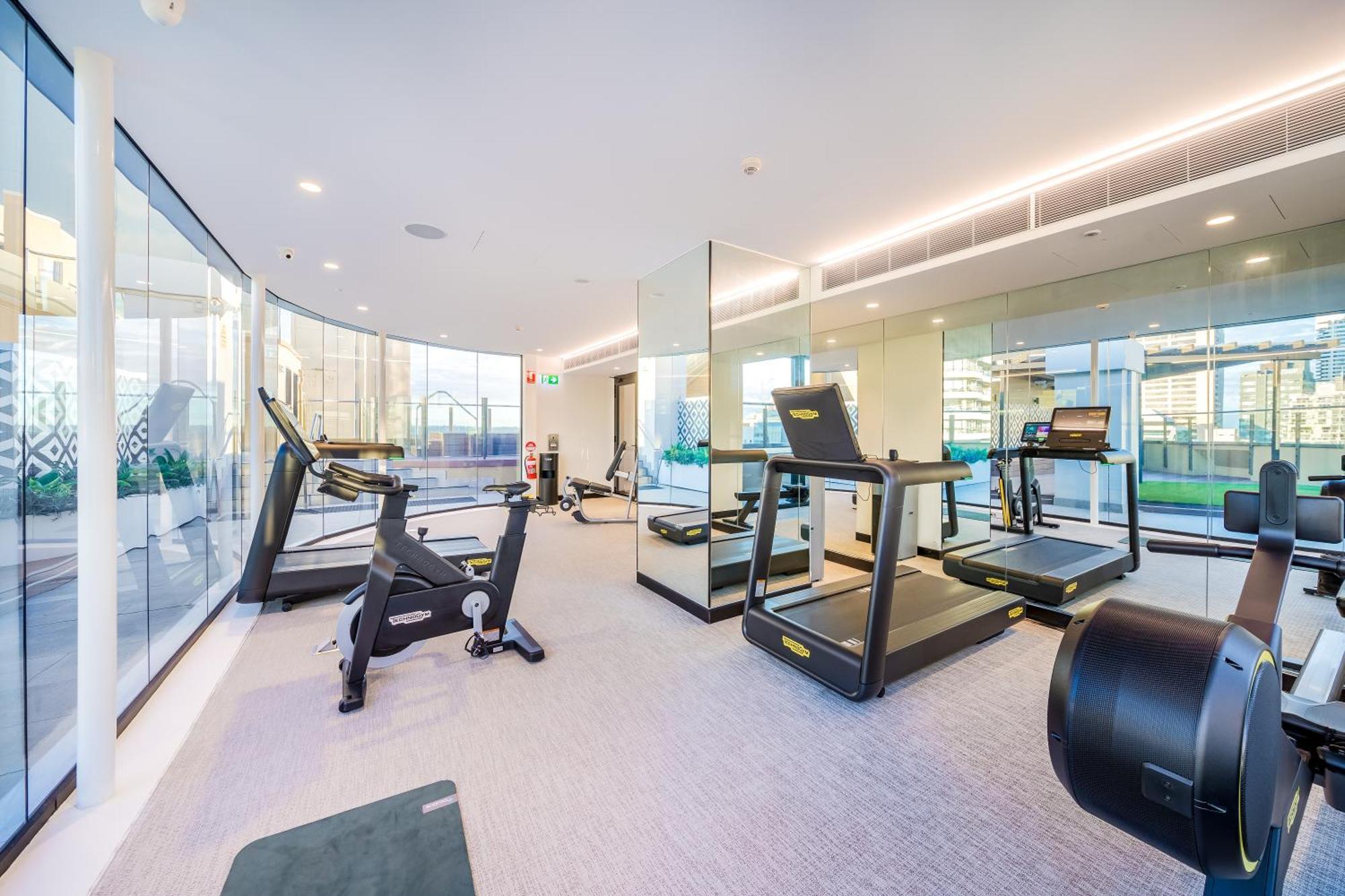 Oaks Sydney Hyde Park Suites Bagian luar foto